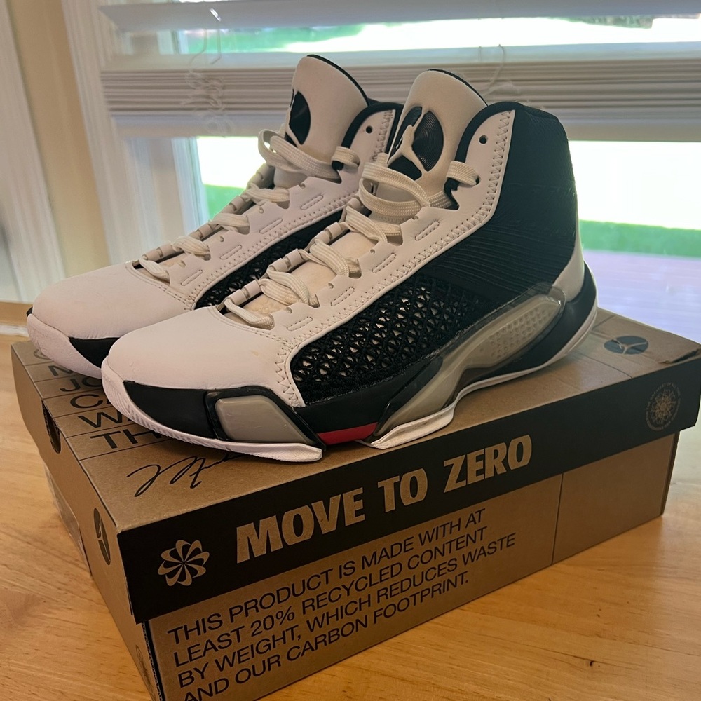 Air Jordan 38 Men’s Size 6.5